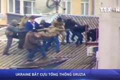 [Video] Ukraine bắt cựu Tổng thống Gruzia khi đang trốn trên nóc nhà