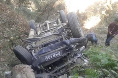 Hiện trường một vụ tai nạn xe jeep tại Nepal. (Nguồn: Nepali Headlines)