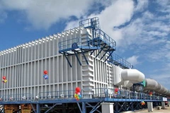 Thiết bị khử mặn do Công ty Công nghiệp nặng Doosan-Vina sản xuất . (Ảnh: Thanh Long/TTXVN) 