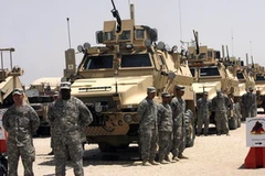 Đoàn xe quân sự Mỹ tại căn cứ quân sự ở Kuwait. (Ảnh: AFP/TTXVN)