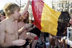 Những người ăn mừng tại Bỉ. (Nguồn: Belga)