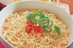 Bác thông tin về có đỉa trong sản phẩm mỳ ăn liền