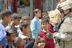 Trẻ em nghèo ở Iraq sẽ được WFP cung cấp miễn phí bữa ăn nhẹ hàng ngày. (Ảnh: Internet)