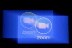 Zoom được cho là tự động gửi báo cáo tới các máy chủ đặt tại các quốc gia khác. (Nguồn: AFP)