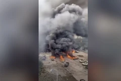 Hiện trường vụ nổ xe bồn khiến hơn 100 người thương vong ở Trung Quốc