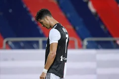 Ronaldo và đồng đội thất bại sau khi đăng quang. (Nguồn: Reduters)