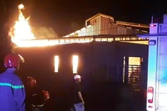 Bình Phước: Cháy nhà kho sản xuất nhang trầm, gây thiệt hại nặng nề