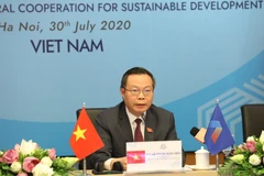 Phó Chủ tịch Quốc hội Phùng Quốc Hiển phát biểu khai mạc. (Ảnh: Văn Điệp/TTXVN)