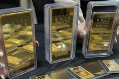 Vàng miếng tại một sàn giao dịch. (Ảnh: Yonhap/TTXVN)