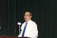 Bí thư Thành ủy Thành phố Hồ Chí Minh Nguyễn Thiện Nhân phát biểu tại hội nghị. (Ảnh: Trần Xuân Tình/TTXVN)