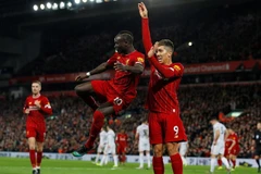 Liverpool vẫn bất bại tại Premier League.