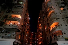 Người dân Ấn Độ thể hiện tình đoàn kết trong nỗ lực chống COVID-19