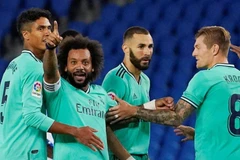 Đánh bại Sociedad, Real Madrid soán ngôi đầu của Barcelona