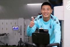 Chân sút số 1 Trung Quốc trở lại tập luyện sau khi khỏi bệnh COVID-19