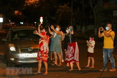 [Video] Dỡ phong tỏa khu dân cư gần bệnh viện ở thành phố Đà Nẵng