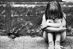 54 năm tù cho người cha hiếp dâm con gái ruột tuổi vị thành niên