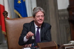 Thủ tướng được chỉ định Paolo Gentiloni tại lễ tuyên thệ nhậm chức ở Rome. (Nguồn: THX/TTXVN)