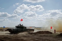 Lực lượng ly khai diễn tập gần Torez, cách Donetsk (miền đông Ukraine) 75km ngày 15/9. (Nguồn: EPA/TTXVN)