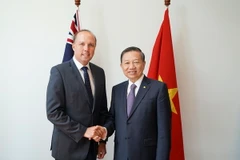 Thượng nghị sỹ Peter Dutton, Bộ trưởng Nhập cư và Bảo vệ biên giới Australia tiếp Bộ trưởng Bộ Công an Tô Lâm. (Ảnh: Nguyễn Khánh Lin/TTXVN)