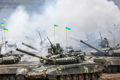 Binh sỹ Ukraine tham gia cuộc tập trận tại Goncharivka, cách thủ đô Kiev 120 km về phía đông bắc ngày 10/9. (Nguồn: EPA/TTXVN)