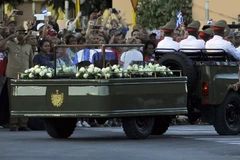 Đoàn xe rước tro cốt của lãnh tụ Fidel Castro. (Nguồn: AFP)