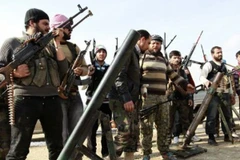 Phiến quân bị buộc bỏ lại vũ khí hạng nặng nếu muốn rời khỏi Aleppo. (Ảnh: presstv.ir)