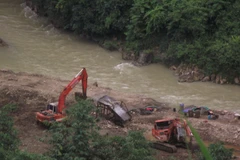 Tài nguyên khoáng sản: Đủ quy định vẫn khó quản