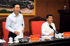 Trưởng ban Tuyên giáo Trung ương Võ Văn Thưởng phát biểu tại buổi làm việc. (Ảnh: Thế Duyệt/TTXVN)