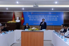 Phó Thủ tướng Vương Đình Huệ phát biểu. (Ảnh: Xuân Khu/TTXVN)