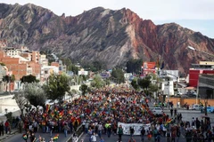 Phe đối lập biểu tình phản đối kết quả cuộc tổng tuyển cử Bolivia. (Nguồn: Reuters)