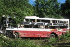 Tai nạn trên quốc lộ 1A, hơn 20 người thương vong 