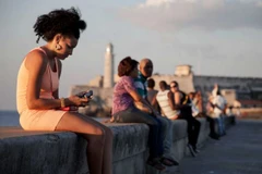 Mỹ âm mưu dùng tin nhắn định lật đổ chính quyền ở Cuba