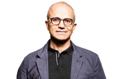 Nadella làm CEO Microsoft, Bill Gates rời ghế chủ tịch
