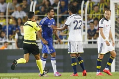 [Video] Diego Costa ghi bàn độc diễn rồi suýt... gãy chân