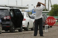 Ukraine: Các tay súng tấn công xe buýt chở người tị nạn