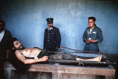 Công bố hình ảnh chấn động về Che Guevara sau 47 năm