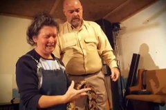 Mục sư Mỹ chết vì rắn cắn do tin vào “dầu Thánh”