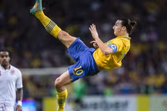 [Video] Tiền đạo Lào ghi bàn đẹp mắt như... Ibrahimovic