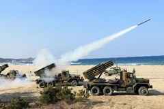 Đạn pháo của quân đội Triều Tiên bắn ra từ bờ biển nước này (Nguồn: KCNA)