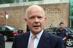 Ngoại trưởng Anh William Hague từ chức để lãnh đạo Hạ viện