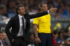 Luis Enrique không lo lắng khi Barcelona mất ngôi đầu Liga