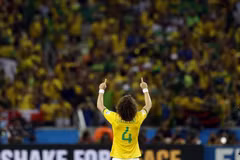 David Luiz sẽ đeo băng đội trưởng Brazil quyết đấu với Đức