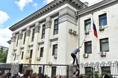 Mỹ lên án vụ người biểu tình tấn công Đại sứ quán Nga tại Ukraine 