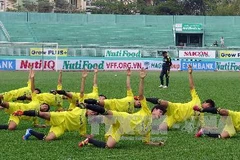 Cận cảnh U19 Tottenham và U19 Nhật Bản tập luyện