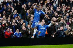 Chùm ảnh Samuel Eto'o "tàn sát" Manchester United