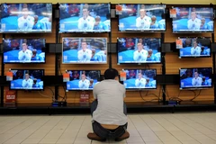 Sinh viên Trung Quốc nhảy lầu tự tử vì thua độ World Cup