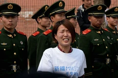 Thân nhân hành khách MH370 tố bị công an Trung Quốc hành hạ