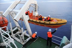 Australia chưa xác nhận tín hiệu hộp đen mà Trung Quốc dò được