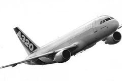 Phi công Anh nói suýt chạm trán với đĩa bay gần London