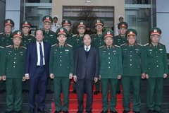 Thủ tướng Nguyễn Xuân Phúc đến thăm, kiểm tra công tác sẵn sàng chiến đấu và trực Tết Nguyên đán Canh Tý 2020 tại Tổng cục II, Bộ Quốc phòng. (Ảnh: Thống Nhất – TTXVN)